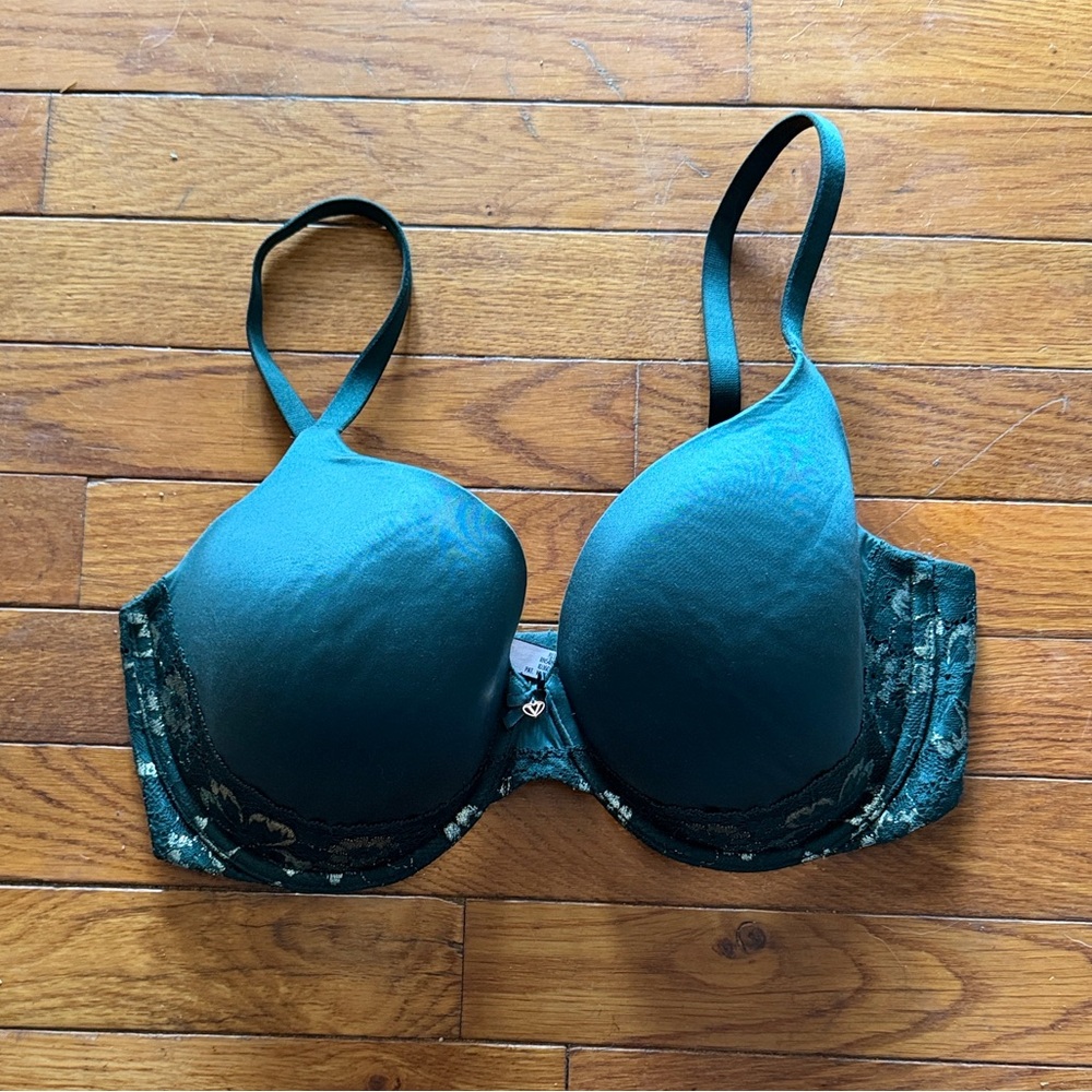 Victoria's Secret  Push-Up Lace Detail Bra